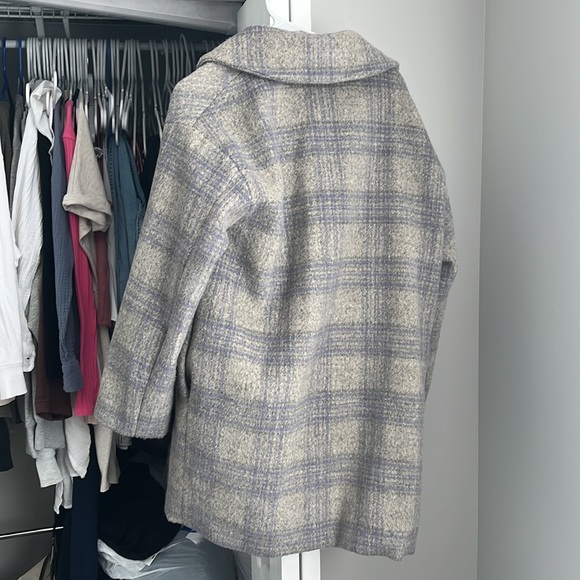 ASTR The Label Revolve Oversized Winter Coat, worn once - Picture 5 of 5